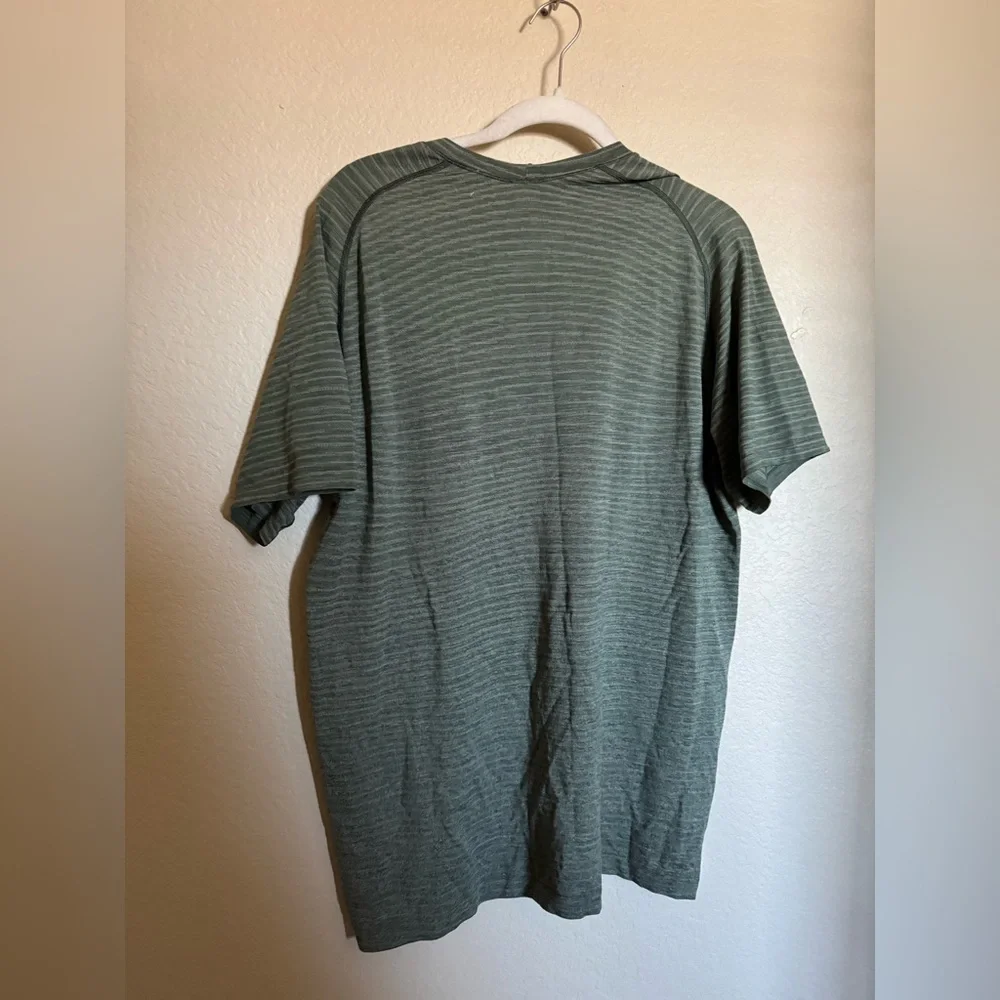 Lululemon Metal Vent Tech Short Sleeve 2.0 Shirt Sz XL Wave Fade‎ Rosemary Green